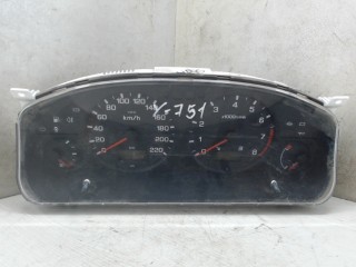 Щиток приборов (приборная панель) Nissan Primera 11 1996-2000