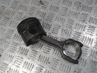 Поршень Opel Insignia 1 2008-2013