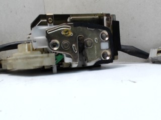 Замок двери задней левой Honda Jazz 1 2001-2005