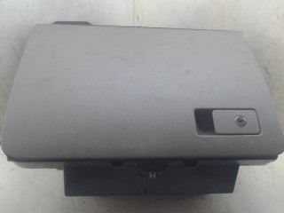 Бардачок, Volkswagen Passat B6 2005-2010