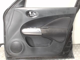 Обшивка двери передней правой (дверная карта), Nissan Juke 1 2010-2014