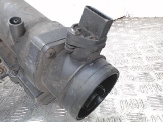 Расходомер воздуха Skoda Octavia A5 2004-2009