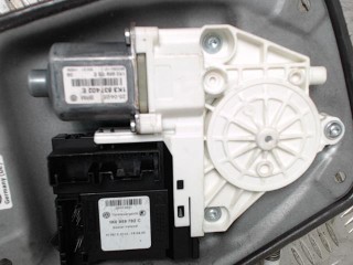 Стеклоподъемник передний правый Volkswagen Golf 5 2003-2009