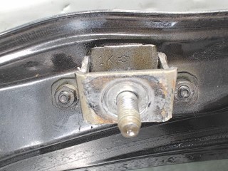 Петля двери, Nissan Juke 1 2010-2014