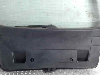 Обшивка крышки багажника Volkswagen Passat B6 2005-2010