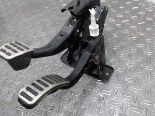 Педаль газа Volkswagen Bora 1998-2005
