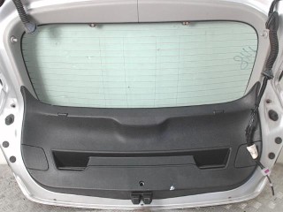 Обшивка крышки багажника Opel Astra J 2009-2012