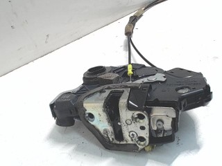 Замок двери передней левой, Toyota Avensis 3 2008-2011
