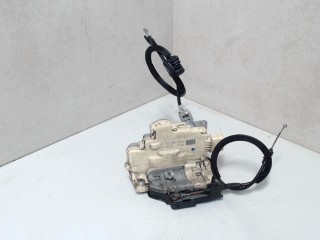 Замок двери передней левой Volkswagen Passat B6 2005-2010