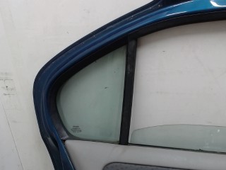 Стекло двери задней левой Nissan Primera 11 1999-2002