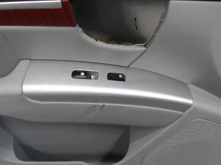 Обшивка двери передней левой (дверная карта), Hyundai Santa FE 2 (CM) 2005-2010