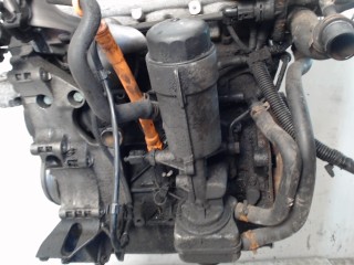 Корпус масляного фильтра Volkswagen Golf 4 1997-2006