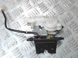 Замок двери Mazda 6 1 2002-2005