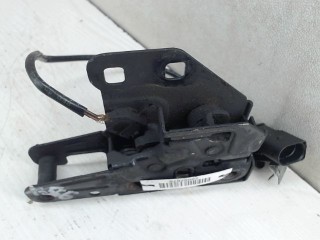 Замок капота Audi A4 B6 2000-2006