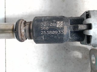 Форсунка Opel Astra J 2009-2012