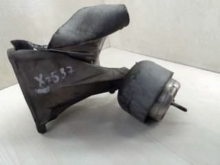 Подушка крепления двигателя Volkswagen Passat B5 1996-2001