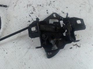 Замок капота, Volkswagen Passat B5 1996-2001