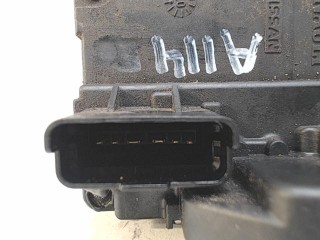 Замок двери передней правой, Nissan X-Trail T31 2007-2011