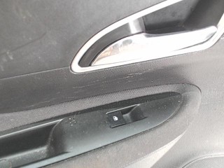 Кнопка стеклоподъемника заднего левого, Opel Mokka 1 2012-2016