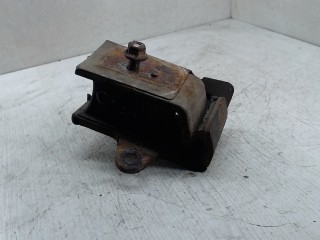 Подушка крепления двигателя, Nissan Serena c23 1997-2001