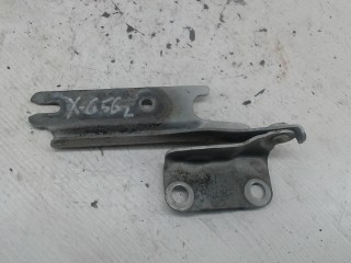Петля капота левая Mazda 323 BA 1994-1998