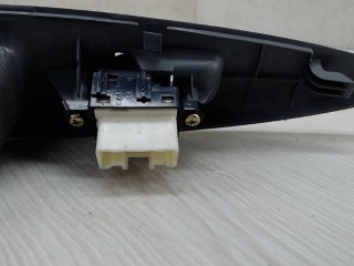 Кнопка стеклоподъемника заднего правого, Mazda 6 1 2002-2005