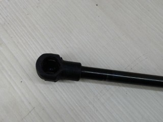 Амортизатор капота, Volkswagen Golf 4 1997-2006