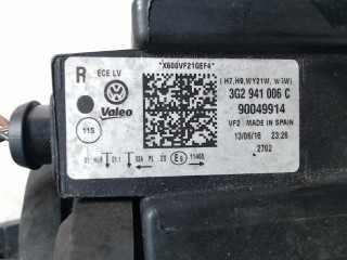 Фара правая, Volkswagen Passat B8 2014-2021