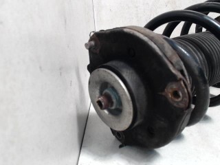 Стойка передняя правая, Volkswagen Passat B7 2011-2015
