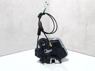Замок двери задней правой, Toyota Avensis 3 2011-2015