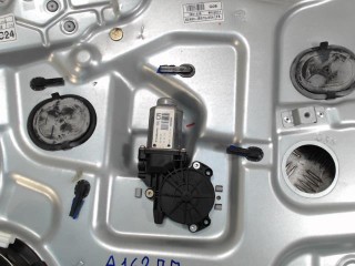 Стеклоподъемник передний правый Hyundai Santa FE 2 (CM) 2005-2010