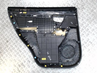 Обшивка двери задней правой (дверная карта), Hyundai Santa FE 2 (CM) 2010-2012