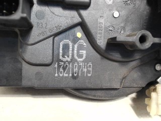 Замок двери передней правой, ориг. номер QG13210749, Opel Astra H 2004-2007