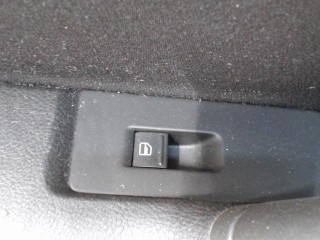 Кнопка стеклоподъемника заднего левого, Volkswagen Passat B7 2011-2015