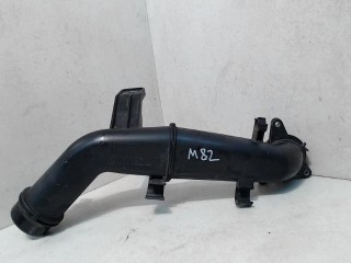Патрубок интеркулера Opel Insignia 1 2013-2017, 2.0 л, МКПП, 13240176