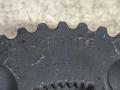 038109111E, 038109239L Шкив распредвала Volkswagen Golf 5 поколение 2006г. - фото №4