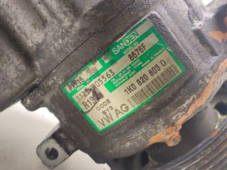 компрессор кондиционера, ориг. номер 1K0820803Q, 8676F, 3C0820743G, Volkswagen Golf