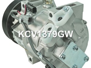 Компрессор кондиционера, ориг. номер 8200898810, 8200720417, 7711497037, KCV1379GW, 241028, KCV1379BZ, KCV1379VG, KCV1379YU, KCV1379ZS, ACP141000S, Z0003234A, Z0003234B, Renault Laguna 3 2007-2012