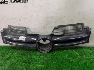 Решетка радиатора Volkswagen Golf 5 поколение 2003-2009