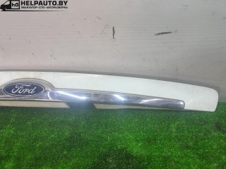 накладка крышки багажника, ориг. номер 1F12-13B432-A, Ford Taurus 4 поколение 1999-2004