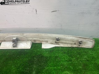 накладка крышки багажника, ориг. номер 1F12-13B432-A, Ford Taurus 4 поколение 1999-2004