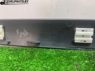 молдинг двери задней левой, ориг. номер 7700834103, Renault Megane 1 поколение 1995-1999