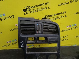 консоль салона, ориг. номер GA16, Nissan Primera P11 1996-2000