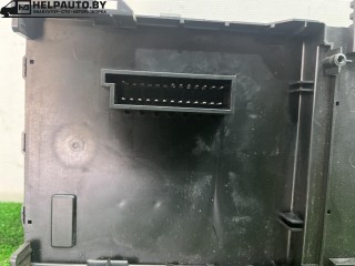 блок предохранителей, ориг. номер YG1T-14A067-AG, Ford Taurus 4 поколение 1999-2004