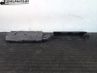 блок предохранителей, ориг. номер 90504298, 90504296, Opel Vectra B 1995-2000