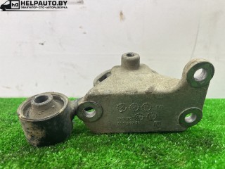 подушка крепления двигателя, ориг. номер 90496940, Opel Vectra B 1995-2000