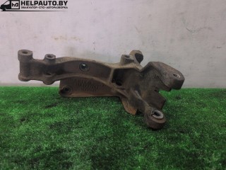 кронштейн генератора Volkswagen Passat B3 1988-1997, SB, 1.6 л, 068903145L