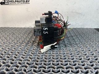 блок предохранителей, ориг. номер 357937039, Volkswagen Passat B3 1988-1997