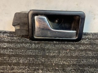 ручка внутренняя двери передней левой Audi 80 B4 1991-1996, левый руль, 893837019