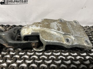 кронштейн двигателя, ориг. номер 10257136, Opel Sintra 1 поколение 1996-1999